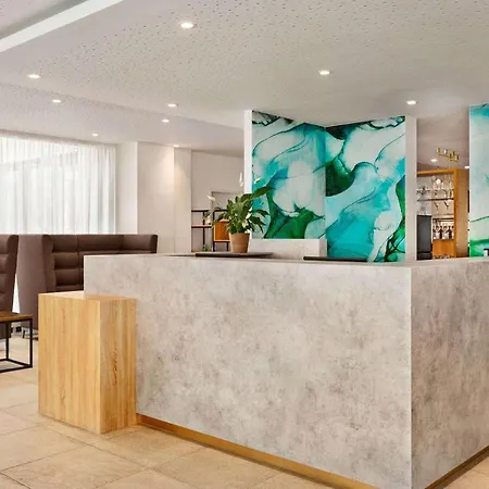 Wyndham Garden Messe Hotel 4*
