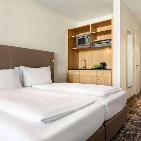 Wyndham Garden Messe 4* Munich