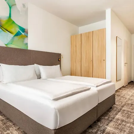 Wyndham Garden Messe 4*