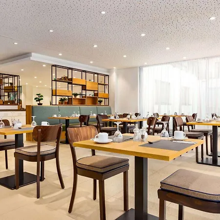 Wyndham Garden Messe 4*