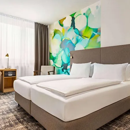 Wyndham Garden Messe 4*