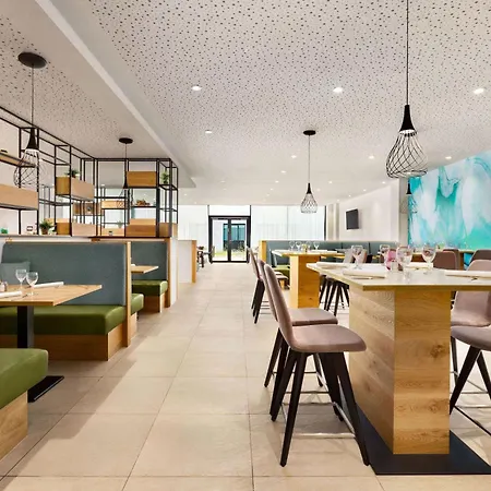 Wyndham Garden Messe ホテル