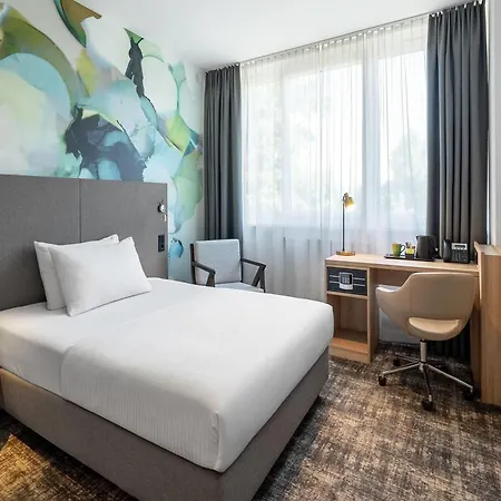 Wyndham Garden Messe 4*