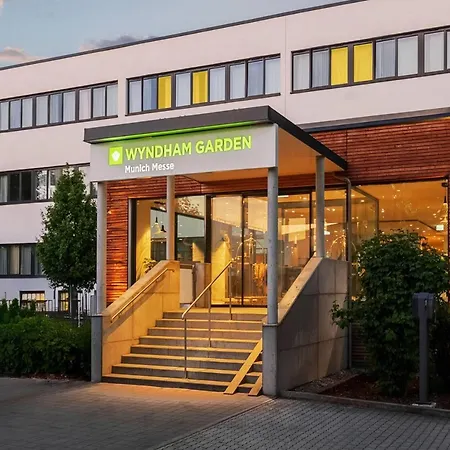 Wyndham Garden Messe Отель Мюнхен