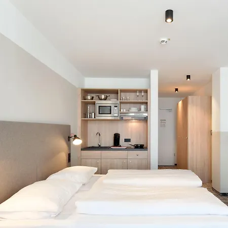 Отель Wyndham Garden Messe Мюнхен