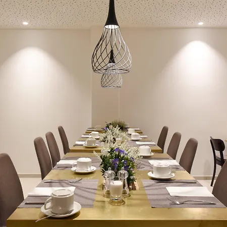 Wyndham Garden Messe 4*