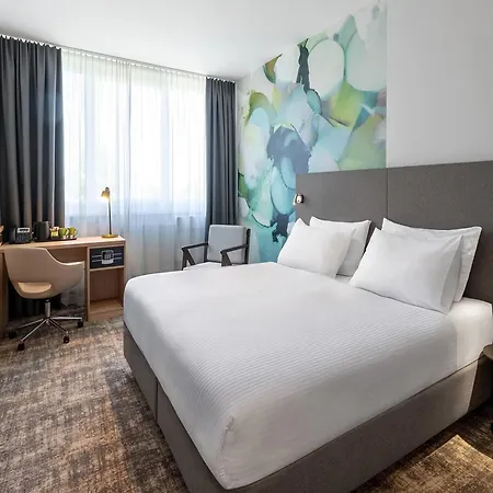 Отель Wyndham Garden Messe 4*