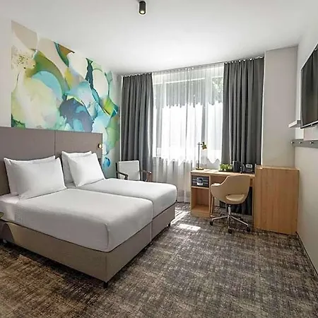 Wyndham Garden Messe 4*