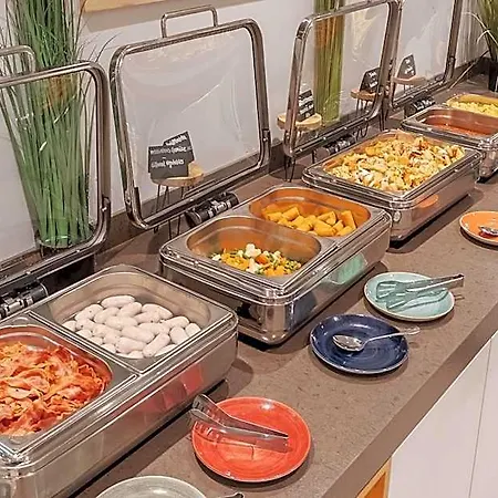 Wyndham Garden Messe 4*