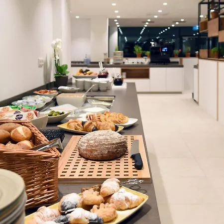 ホテル Wyndham Garden Messe