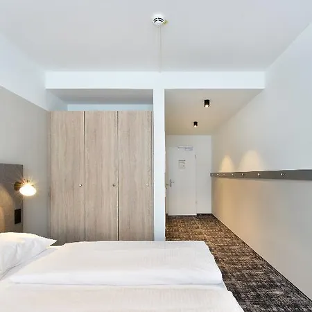 Wyndham Garden Messe ホテル