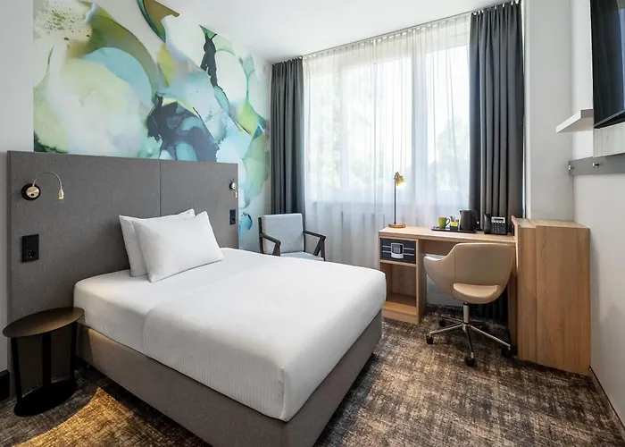 Wyndham Garden Messe 4*