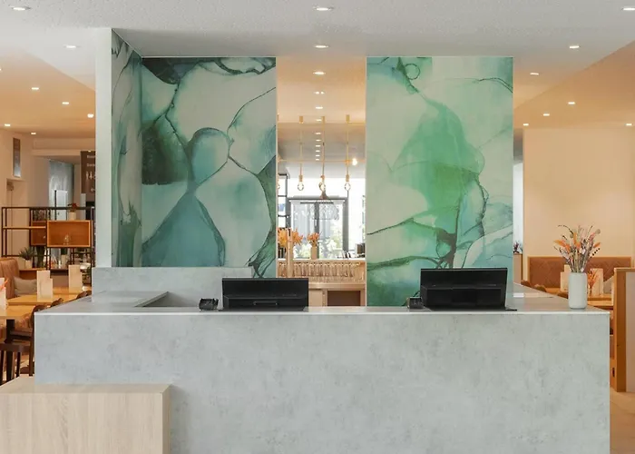 Wyndham Garden Messe 4*