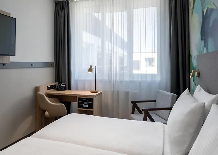 Wyndham Garden Messe מלון 4*