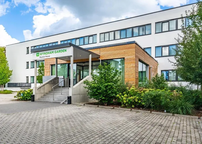 Wyndham Garden Messe 4* מינכן