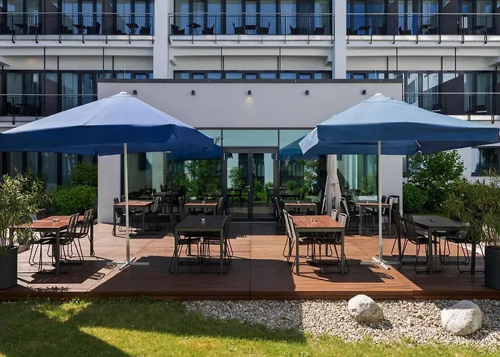 Hotel Wyndham Garden Messe 4*