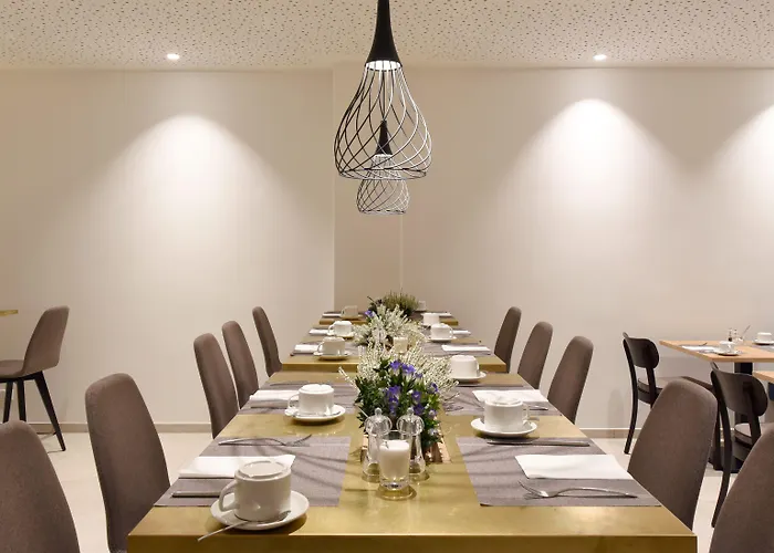 Wyndham Garden Messe 4*